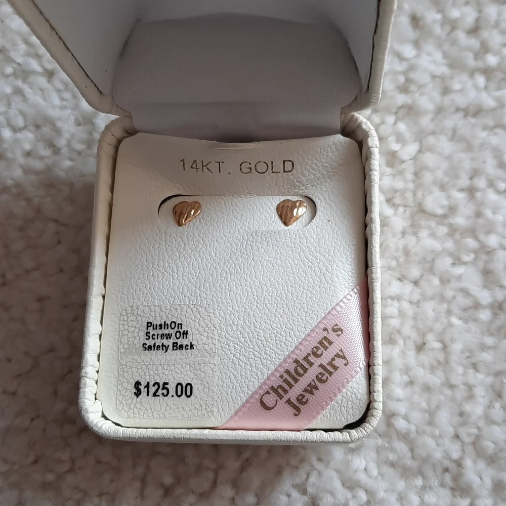 Children's 14kt gold heart earrings
